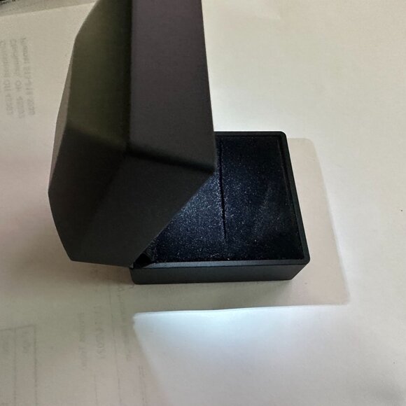 Black Ring Box with LED Light - Black Velvet interior - LED Light to showcase - Picture 3 of 6